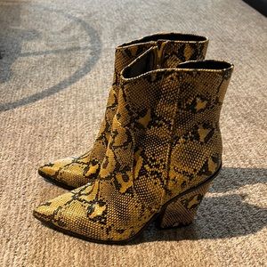 Steve Madden Rarely Bootie